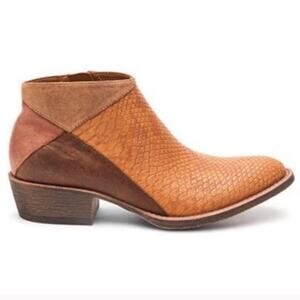 NEW coconuts by Matisse Carla patchwork boots